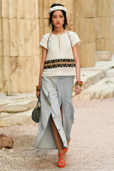 Look 52